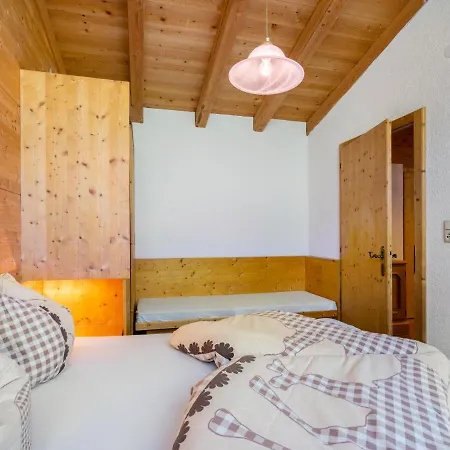 Nadine-5 By Interhome * ゼルデン